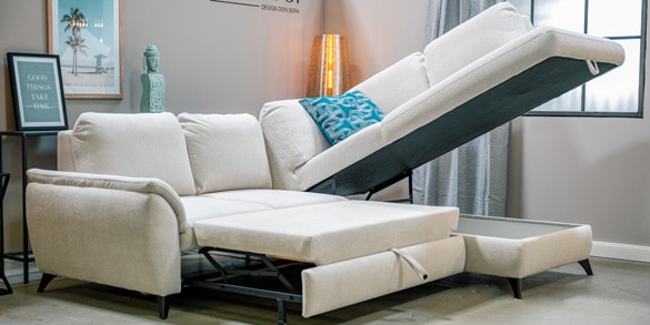 Ecksofas Bettkasten und Schlaffunktion