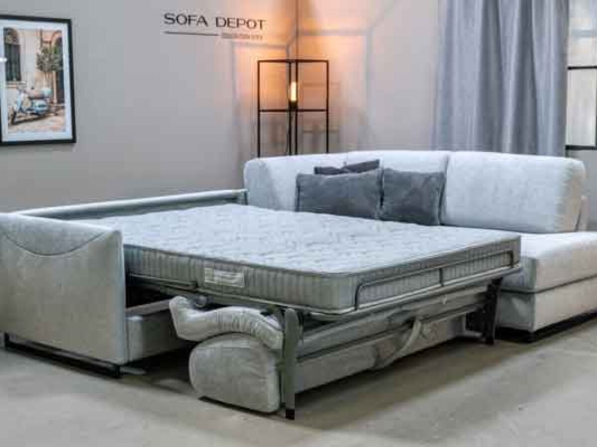 Ecksofa mit Bettkasten und Matratze