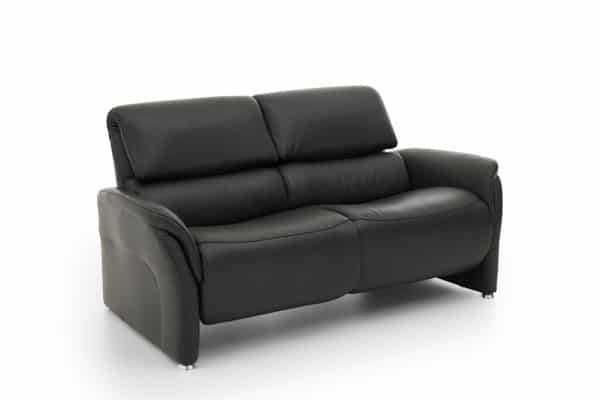 Ledersofa als Zweisitzer in Schwarz.