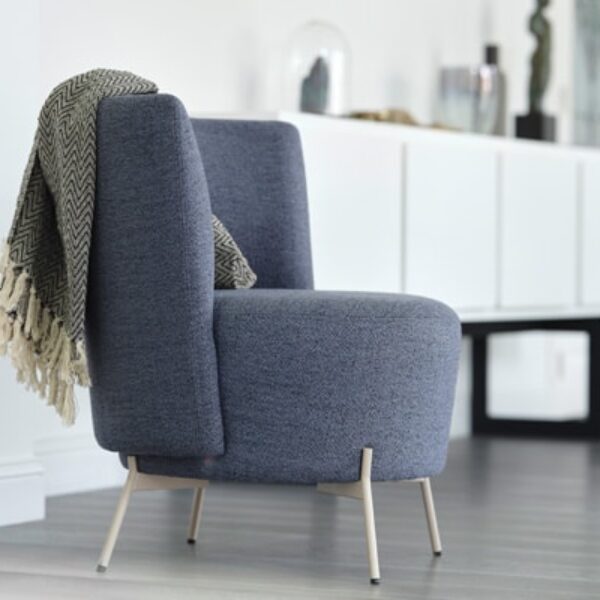 Kleiner Designer Sessel